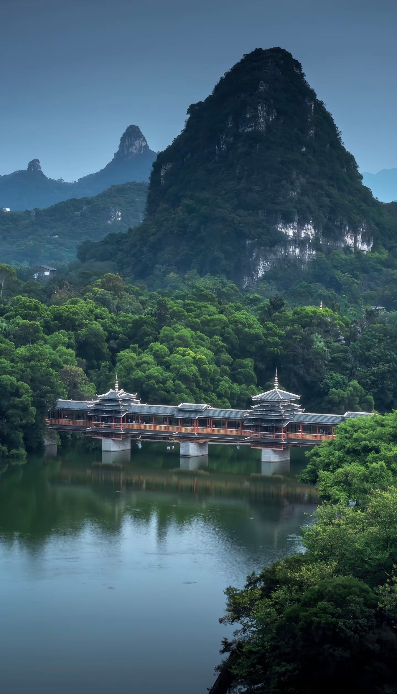 龙潭公园：北京人的晨练圣地