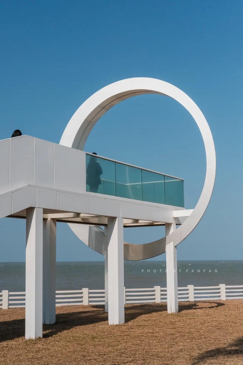 拾贝公园🏖️海口低配圣托里尼｜白屋 + 海边双塔日系打卡