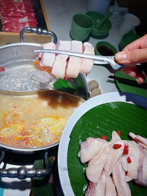 椰林伯伯椰子鸡🍲文昌椰子鸡天花板｜清甜鲜掉眉毛