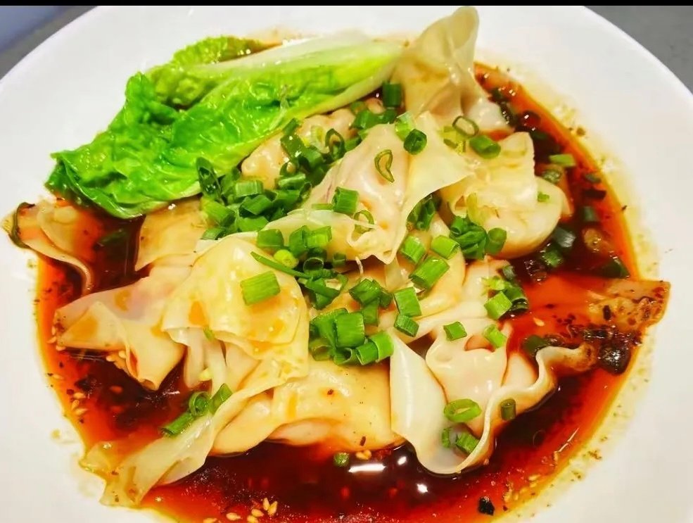 从解放前开到现在的老字号！金钩抄手特别鲜，别点红油的原汤才好吃🥟
