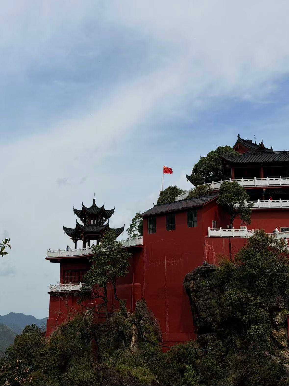 武义牛头山｜浙中 “小九寨” 的惊险与治愈🌿
