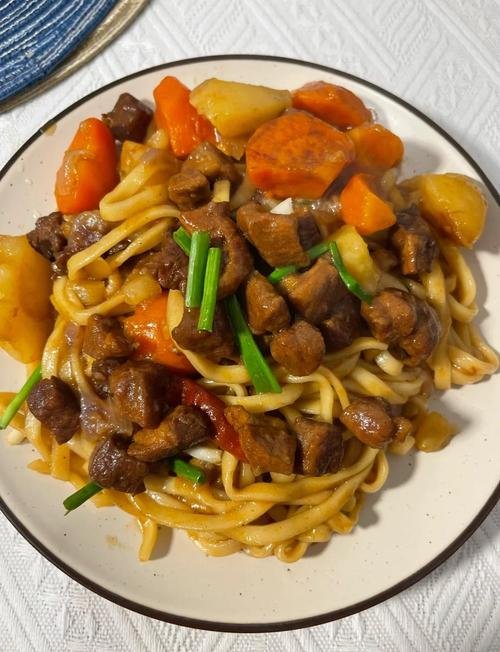 🍜羊肉焖面｜酱香浓郁裹满面条✨软烂入味