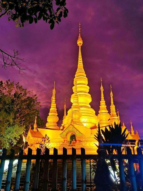 🕌孟连大金塔｜东南亚风情金塔✨娜允古镇地标 + 拍照出片