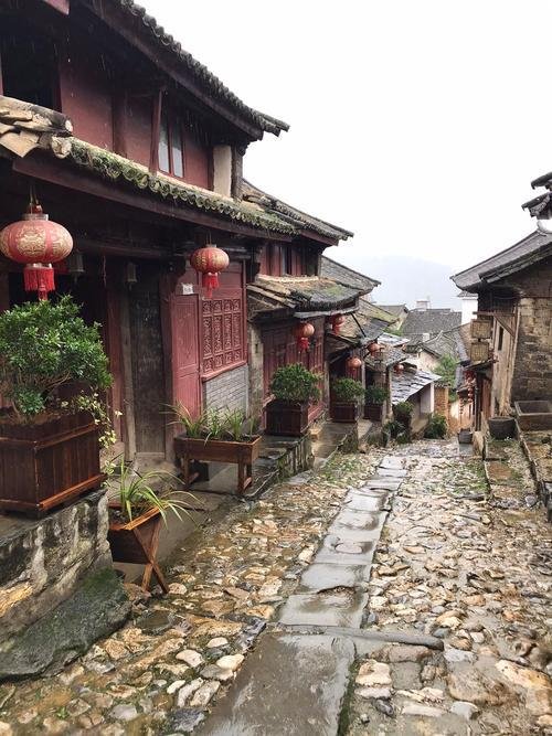 🌿凤庆诗礼古墨村｜石头筑就古村落｜千年核桃林环绕