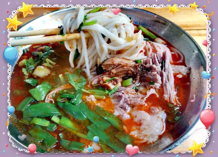 🍜 洋人街下段巍山耙肉饵丝小馆｜老城暖乎乎碳水治愈早餐