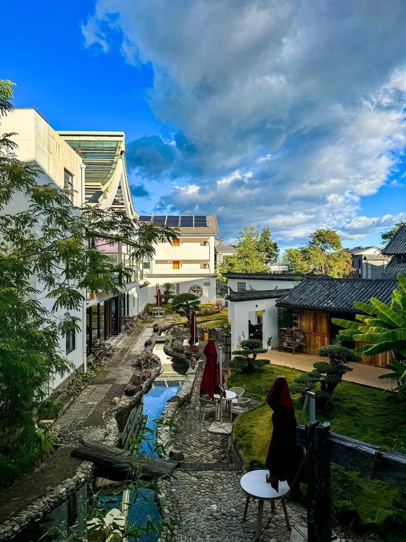 🍵 文明街白族三道茶休闲庭院｜沉浸式民族茶饮轻体验