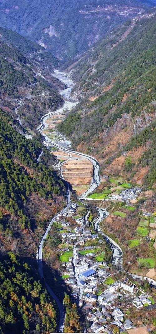 🌿迪麻洛村｜丙中洛藏寨秘境｜德贡公路起点田园村落⛰️