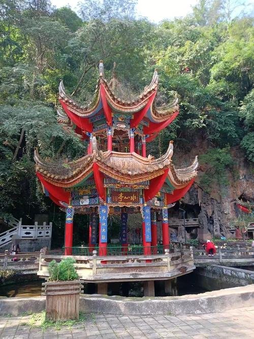 🌿易门龙泉森林公园｜滇中绿宝石✨千年古寺 + 溪流瀑布