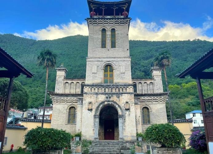 ⛪茨中教堂｜澜沧江畔中西合璧百年教堂💒